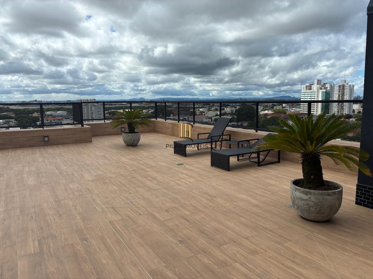 Vende-se apartamento com 2 quartos (1 suíte), 79m² e 2 vagas - Rua Eduardo chartier 190