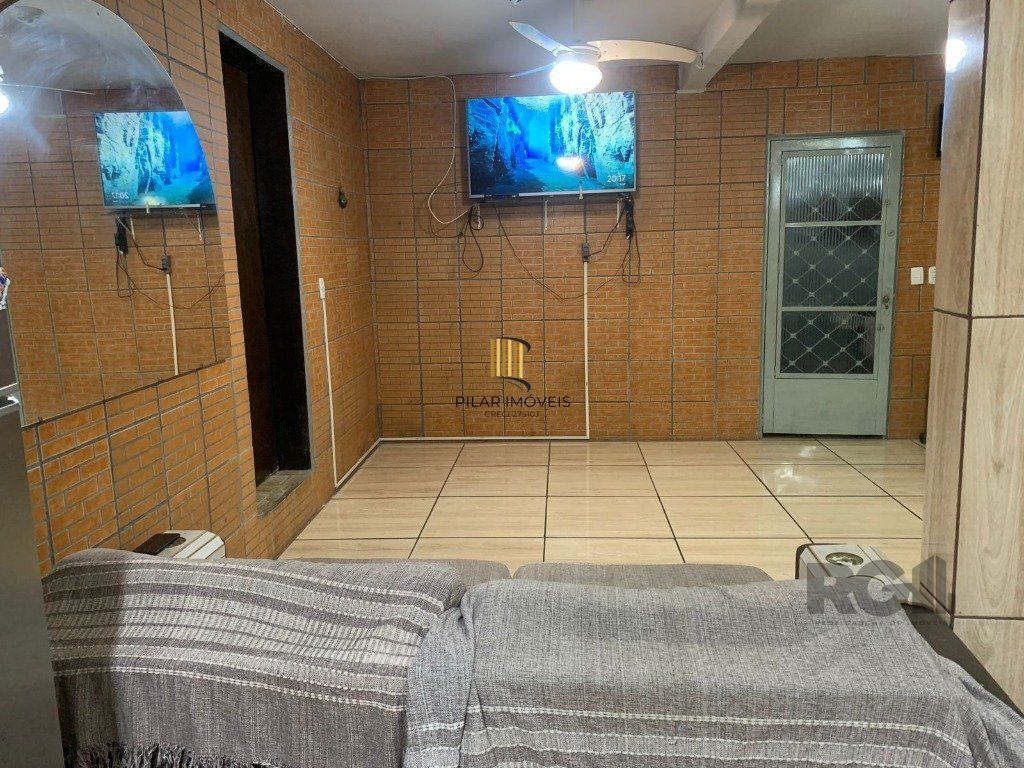 Vende-se casa 3 quartos com suíte e 3 vagas de garagem - 130m² - Jardim Itu Sabará