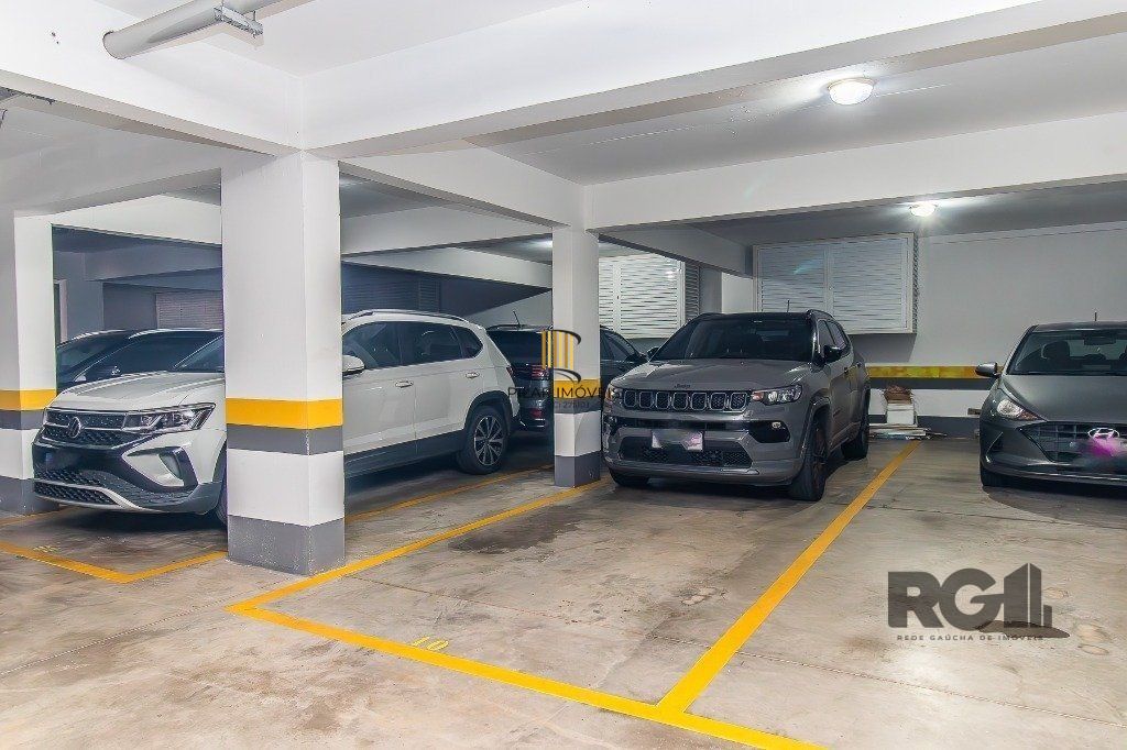Belo Apartamento 3 quartos com suíte e 2 vagas -  136,24 m² - Petrópolis