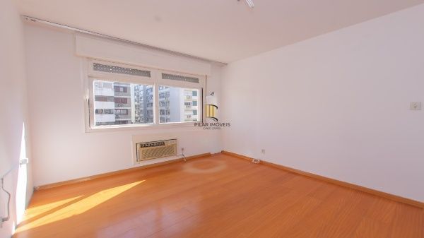 Vende-se apartamento com 3 quartos (1 suíte), 97 m² e 1 vaga – Bom Fim