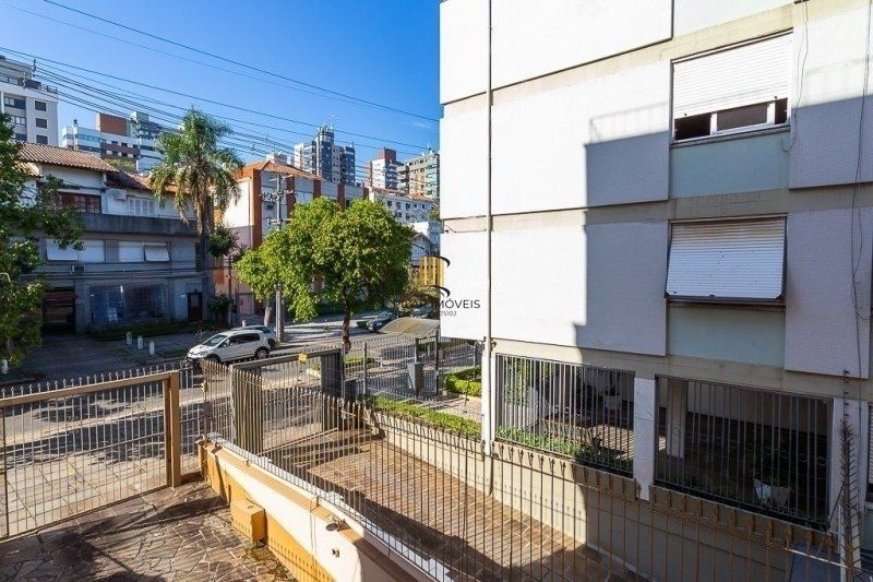 Apartamento 2 dormitórios, 84 m², 2 banheiros no Bairro Petrópolis em Porto Alegre