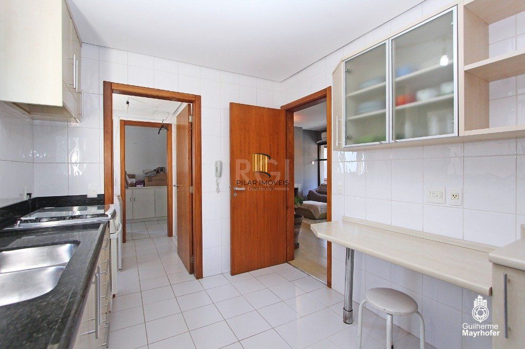 Apartamento para Venda - 114m², 3 dormitórios, sendo 1 suites, 2 vagas - Petrópolis