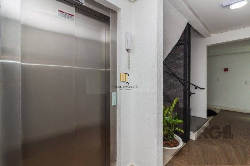 Apartamento para Venda - 38m², 1 dormitório, sendo 1 suites, 1 vaga - Menino Deus