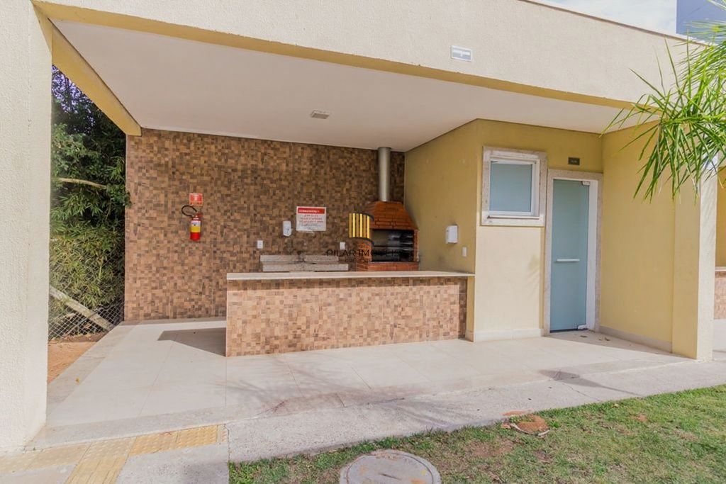 Vende-se apartamento com 2 quartos, 40m² e 1 vaga – Morro Santana