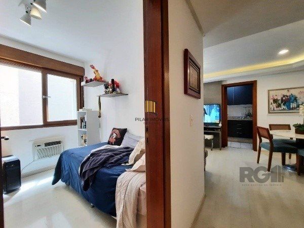 Vende-se apartamento com 2 quartos (1 suíte), 61 m² e 1 vaga – Petrópolis