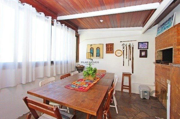Vende-se bela cobertura 3 quartos com suíte, 2 vagas, dependencia completa em prédio com elevador - 220m² - Floresta