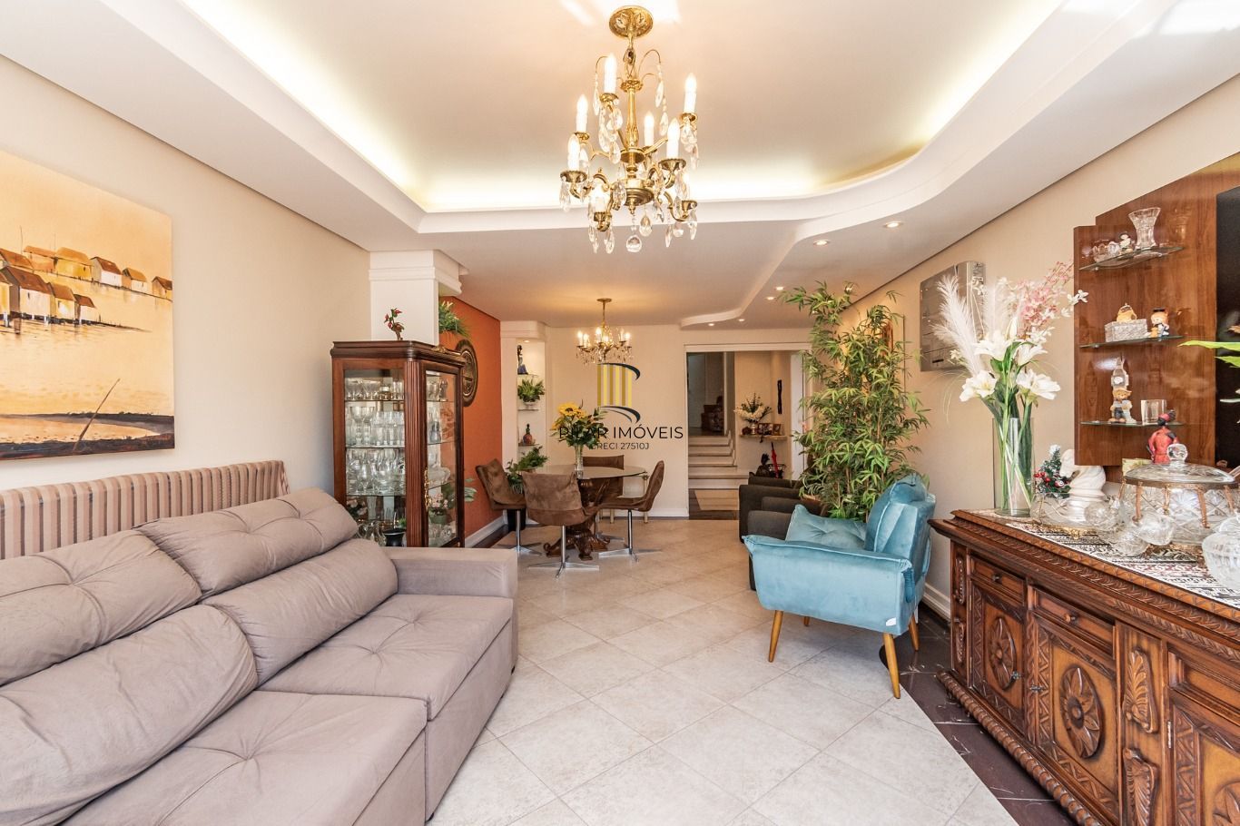 Vende-se apartamento com 3 quartos (1 suíte), 133 m² e 1 vaga – Petrópolis