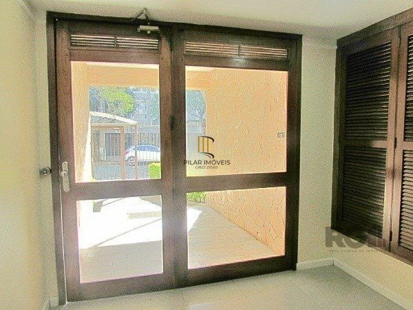 Apartamento com 1 Dormitório e Pátio Privativo no Bairro Petrópolis