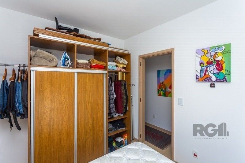 Apartamento 2 dormitórios, 2 banheiros, 1 vaga de garagem no Bairro Independência