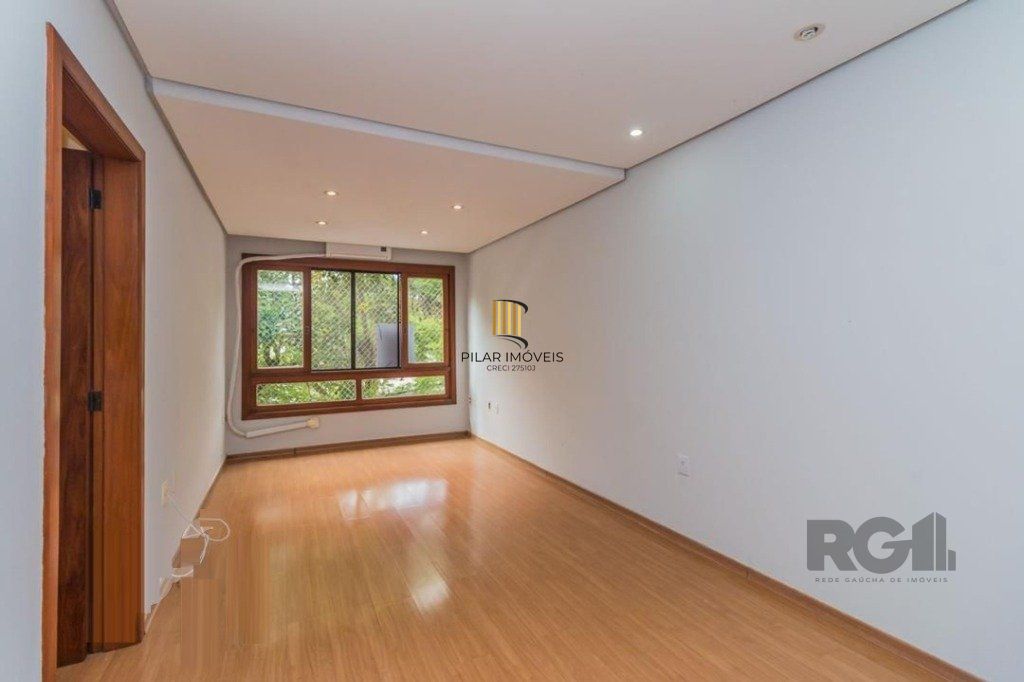 Ampla Cobertura de 181m² com 2 Quartos, Suíte e 2 Vagas no Bairro São João!