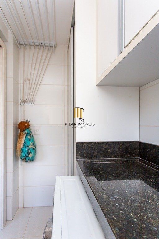 Apartamento 3 dormitórios, 1 suíte, 2 vagas - 74,91m² no Bairro Petrópolis
