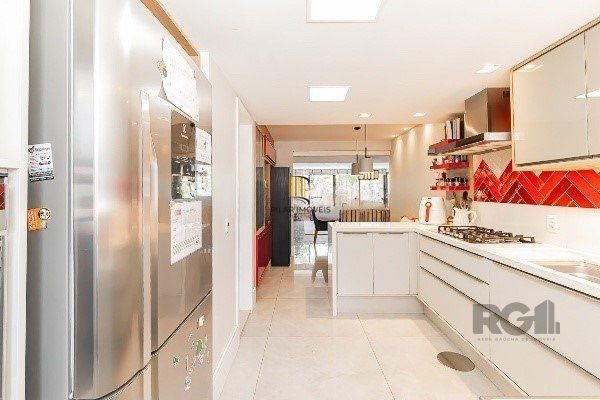 Apartamento Garden de 232m² com Terraço, 3 Dormitórios, 3 Vagas e Infraestrutura Completa na Bela Vista
