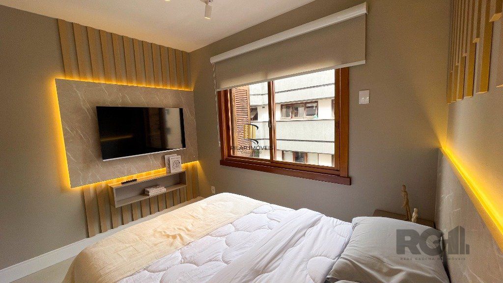 Vende-se luxuoso apartamento 3 quartos com suíte, 2 vagas, com churrasqueira e hidro - 148m² -  Petrópolis