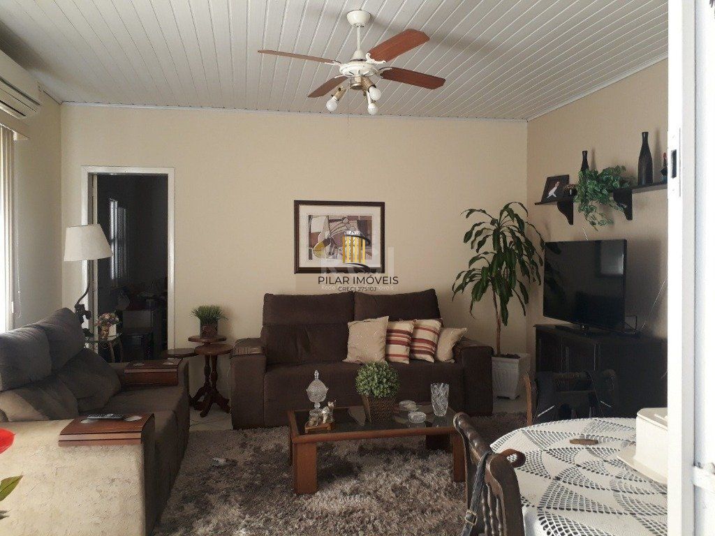 Casa para Venda - 152m², 3 dormitórios, sendo 1 suites, 1 vaga - Passo da Areia