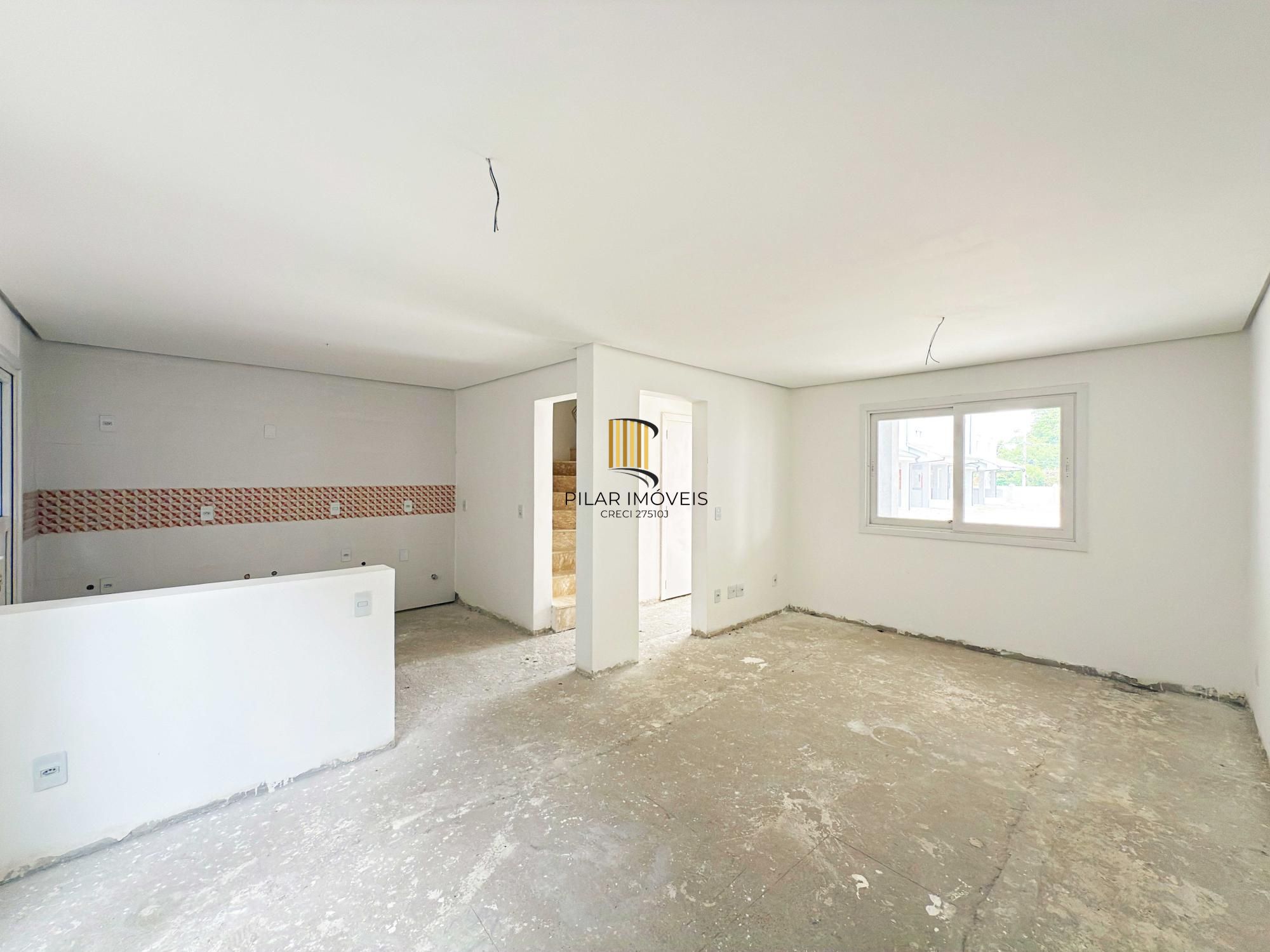 Vende-se casa em condomínio com 4 dormitórios (2 suítes), 3 vagas  – Tristeza