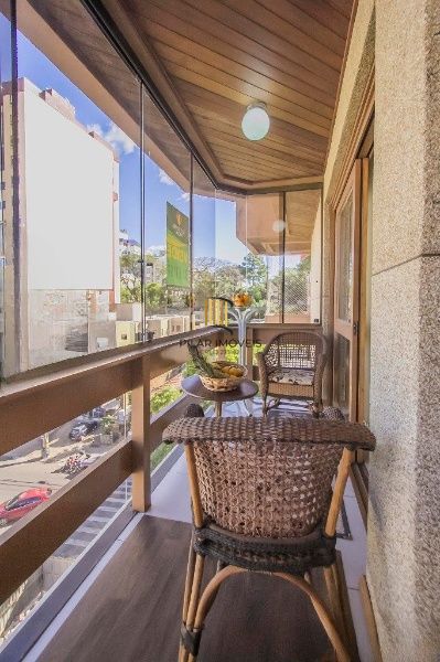 Vende-se cobertura com 3 quartos (1 suíte), 315 m², 2 vagas - Bela Vista