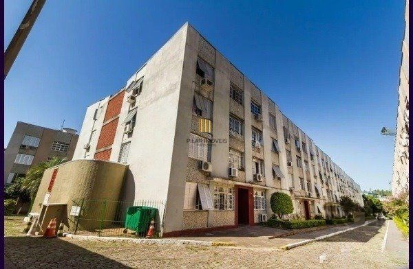 Vende-se apartamento 2 quartos espaçosos com vaga rotatirva próximo ao Mãe de Deus - 54m² - Medianeira