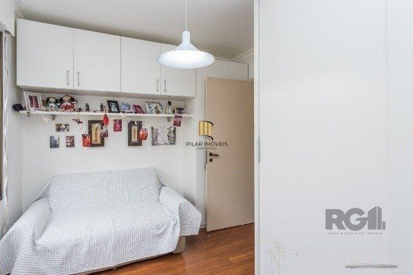 Vende-se espaçoso apartamento 4 quartos, 2 suítes, 3 vagas, próximo ao Hospital Moinhos - 154m² - Floresta