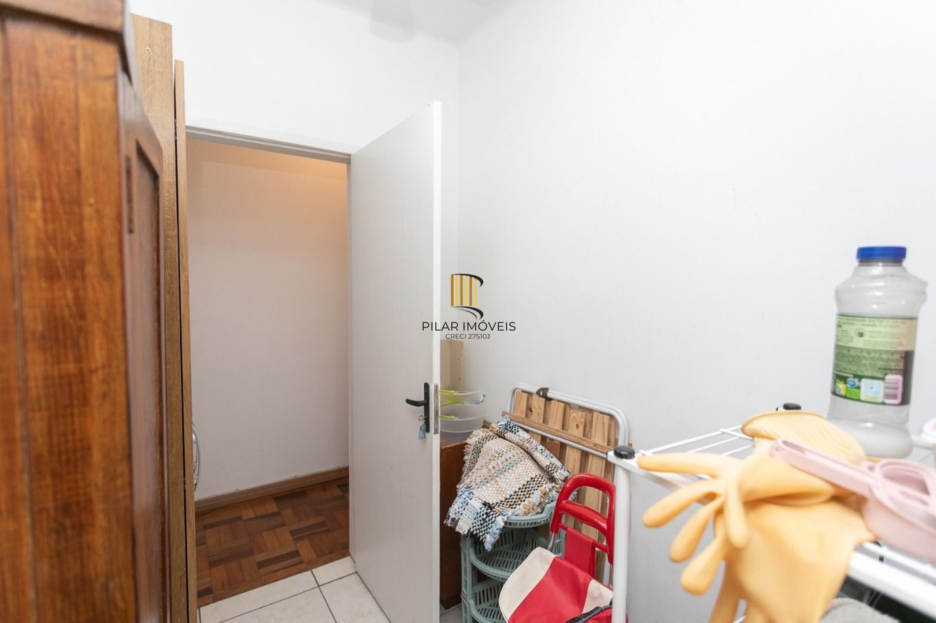 Vende-se apartamento com 3 quartos(1 suíte), 95m², sacada e 1 vaga - Bela Vista