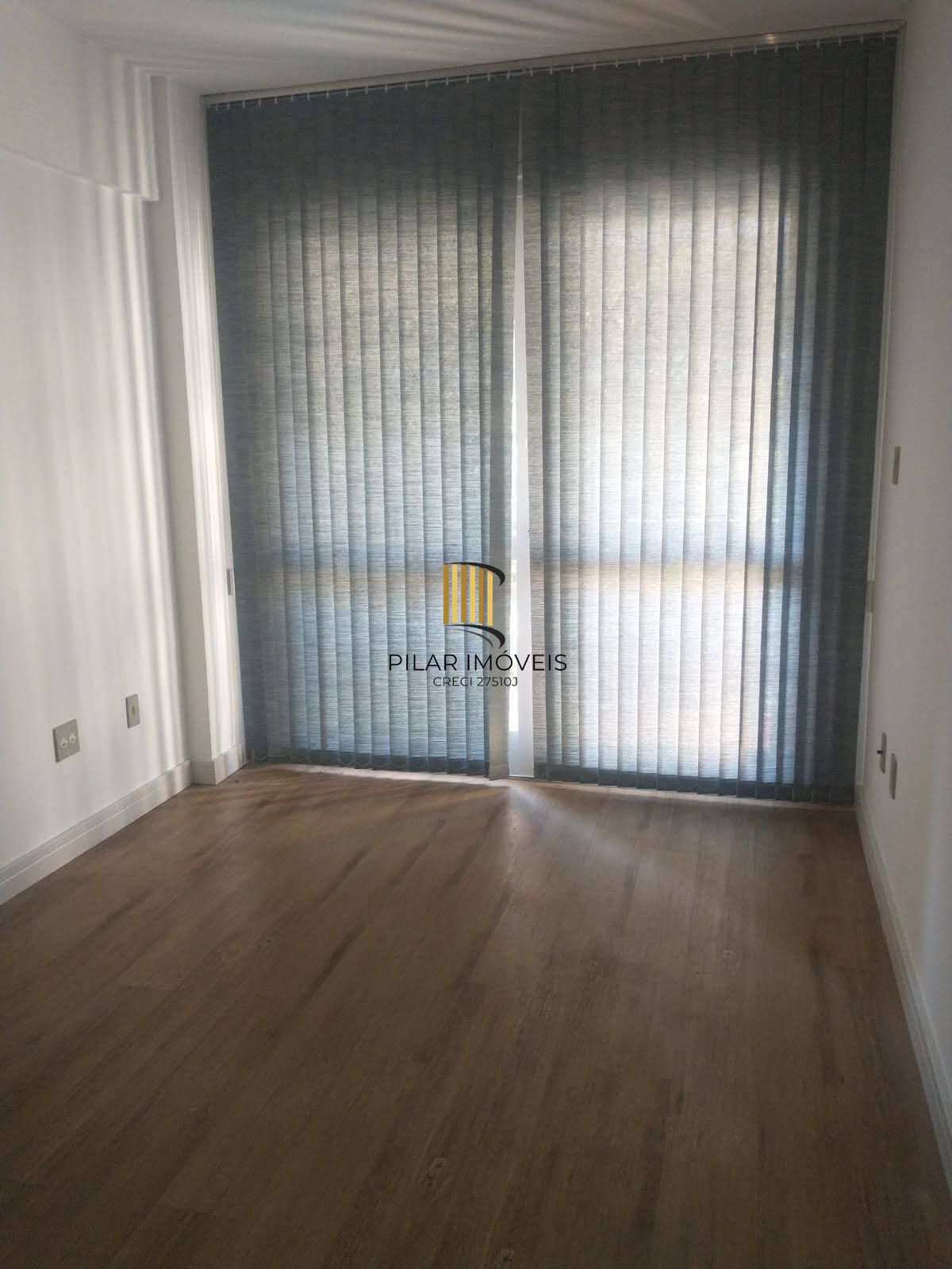 Vende-se apartamento com 2 quartos, 58m² e 1 vaga - Auxiliadora