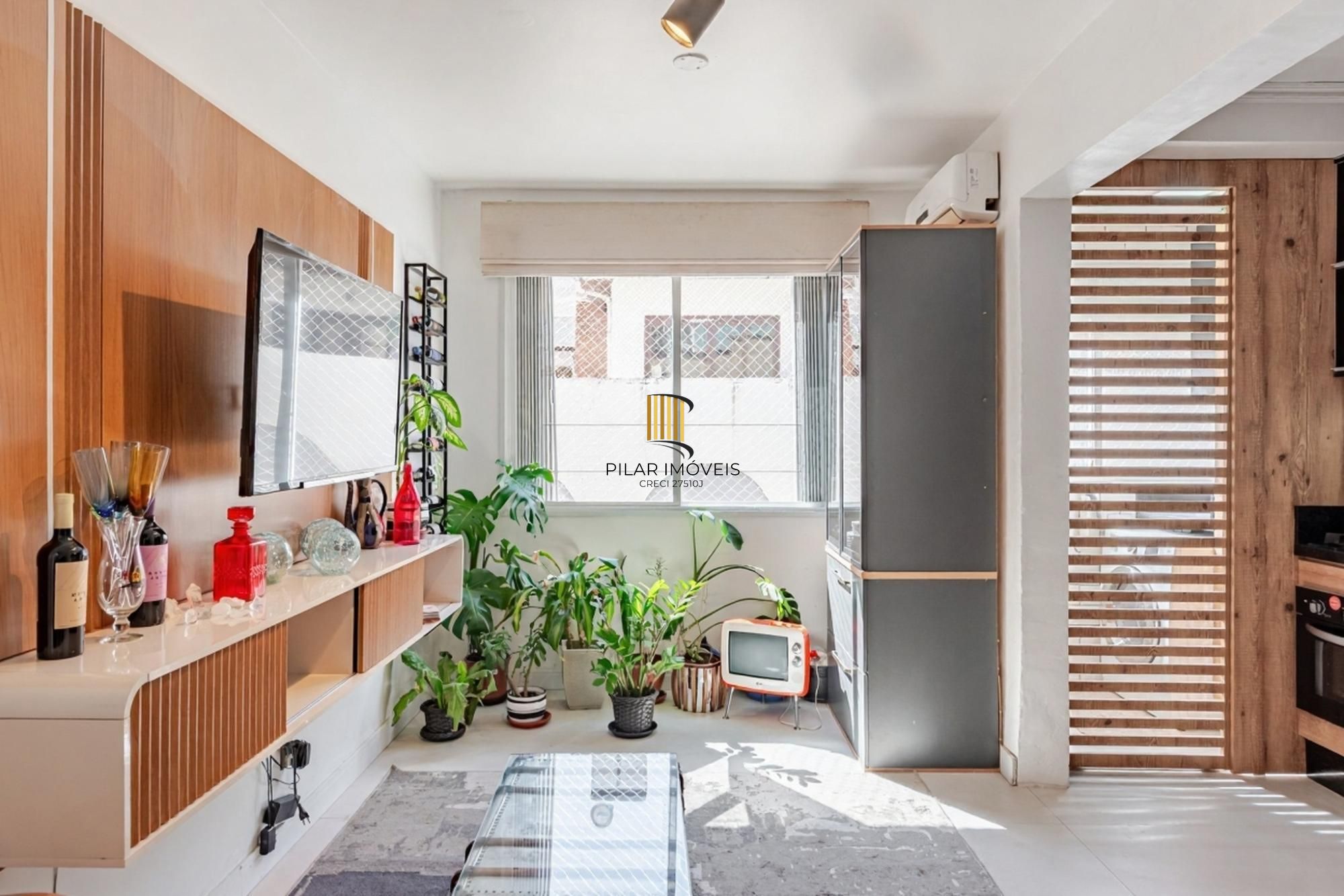 Vende-se cobertura duplex com 3 quartos (1 suíte), 117m² e 1 vaga – Menino Deus