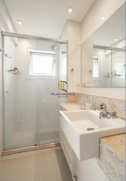 Vende-se luxuoso apartamento 3 suítes, 2 vagas a 50m da Encol - 148m² - Bela Vista