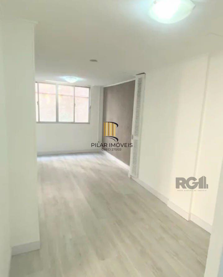 Vende-se sala comercial reformada