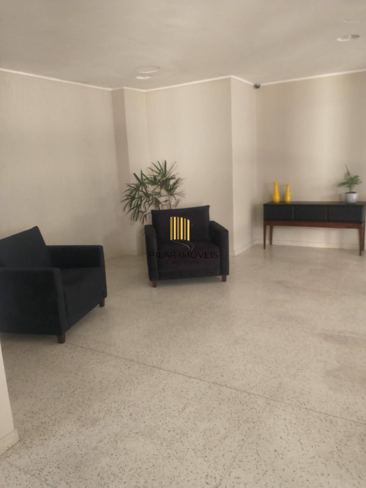 Vende-se apartamento com 2 quartos, 58m² e 1 vaga - Auxiliadora