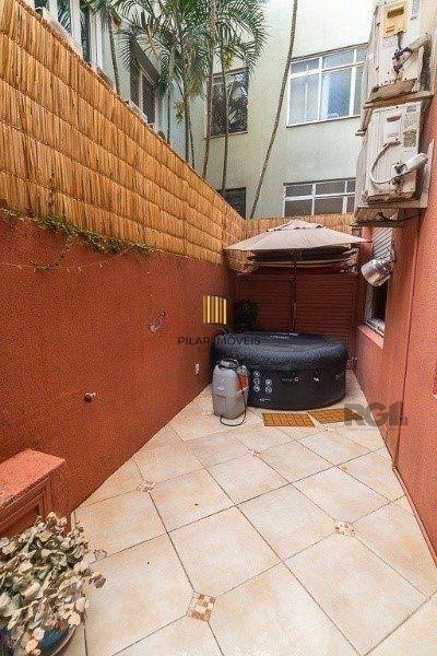 Vende-se apartamento garden 3 quartos com suíte e sacada - 121m² - Moinhos de vento