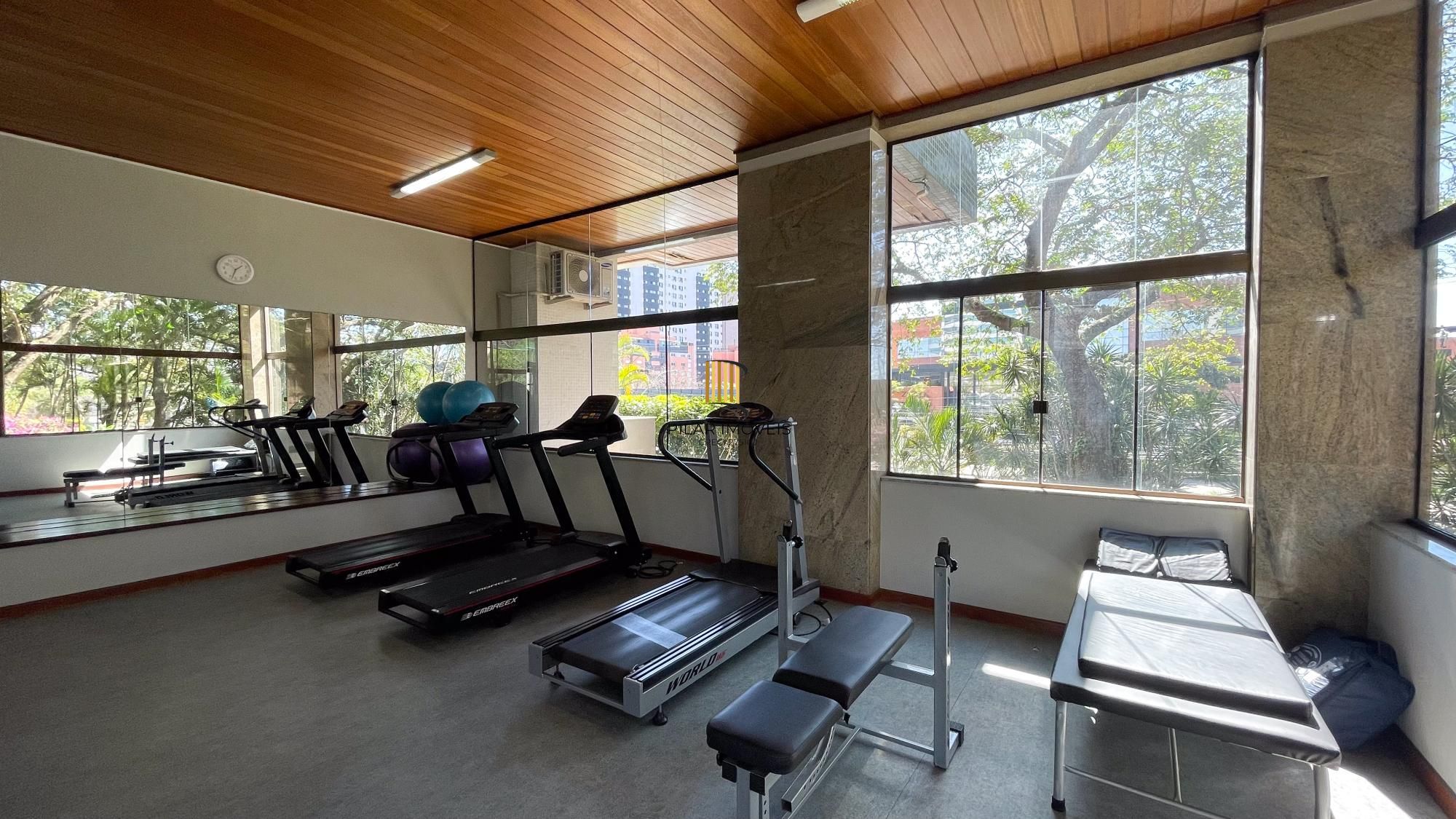 Vende-se apartamento com 3 quartos (1 suíte), 100m² e 1 vaga - Jardim Europa