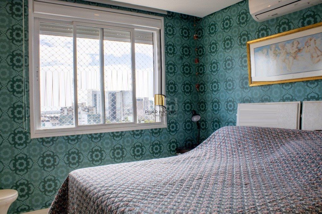 Apartamento para Venda - 121m², 3 dormitórios, sendo 2 suites, 2 vagas - Menino Deus