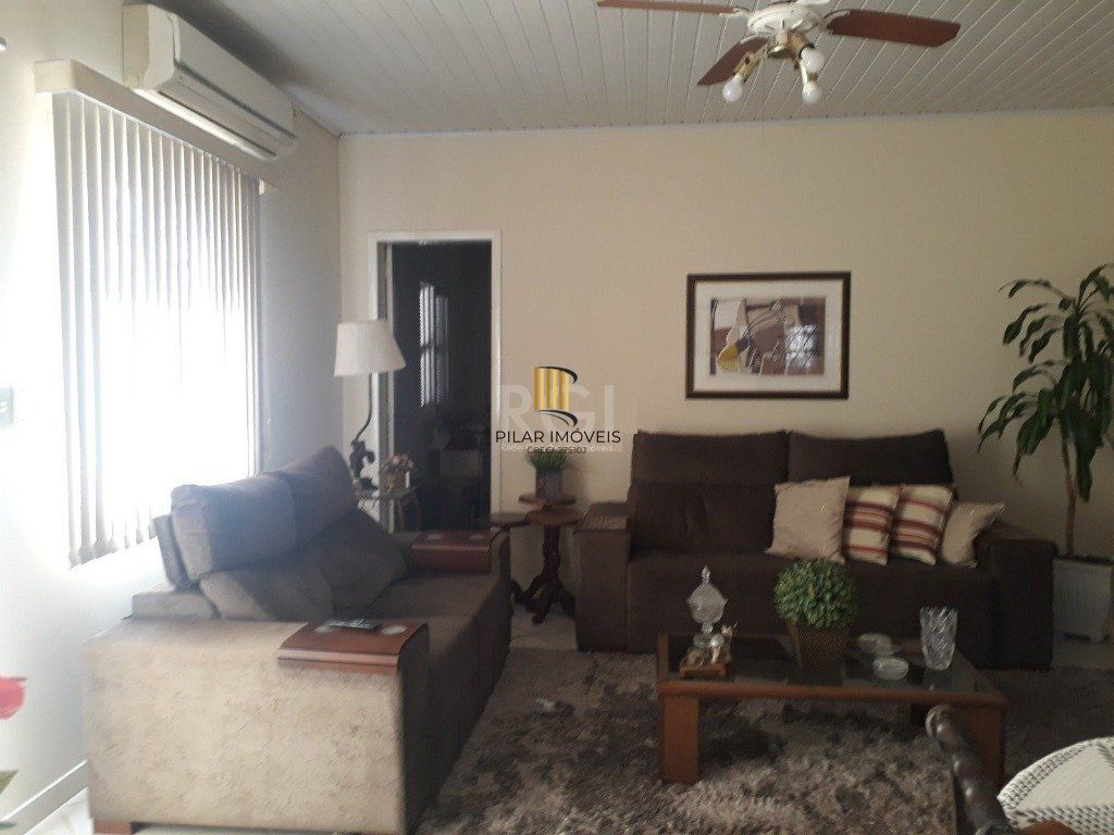 Casa para Venda - 152m², 3 dormitórios, sendo 1 suites, 1 vaga - Passo da Areia