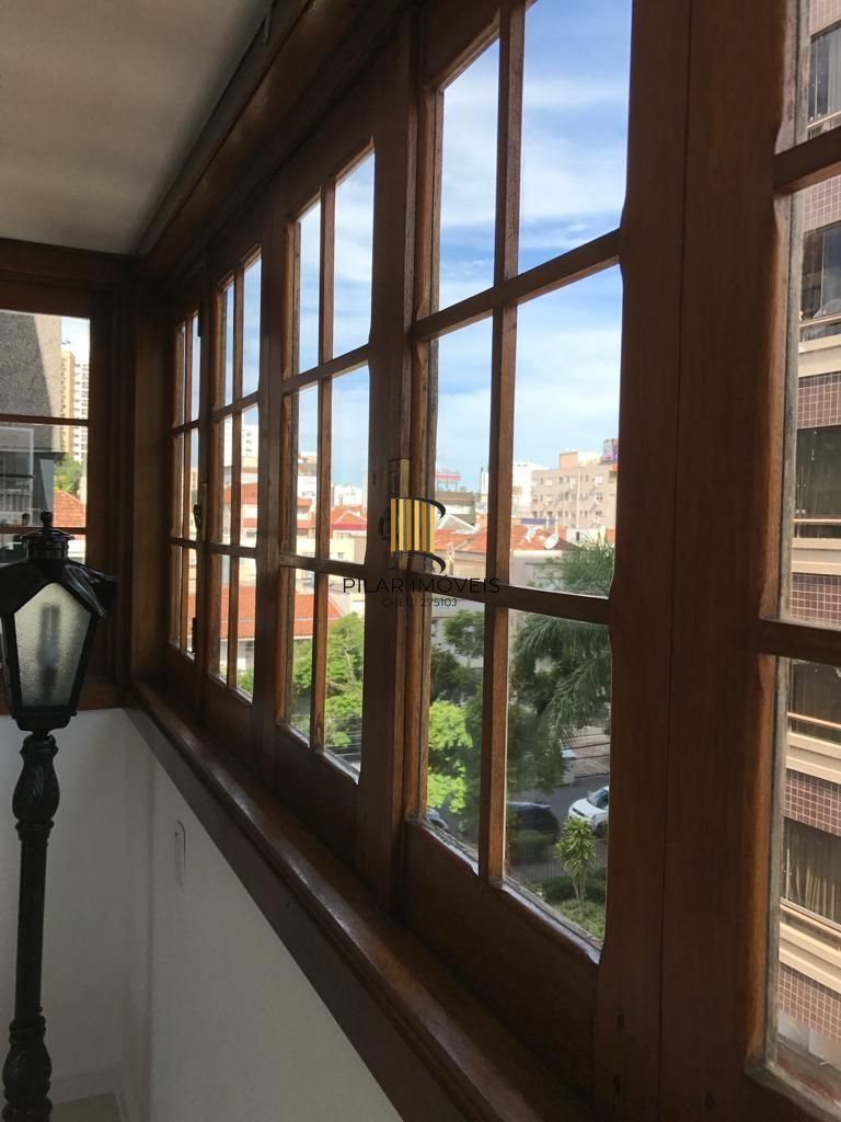 Vende-se apartamento de 2 quartos, 1 vaga, 87m² - Bom Fim