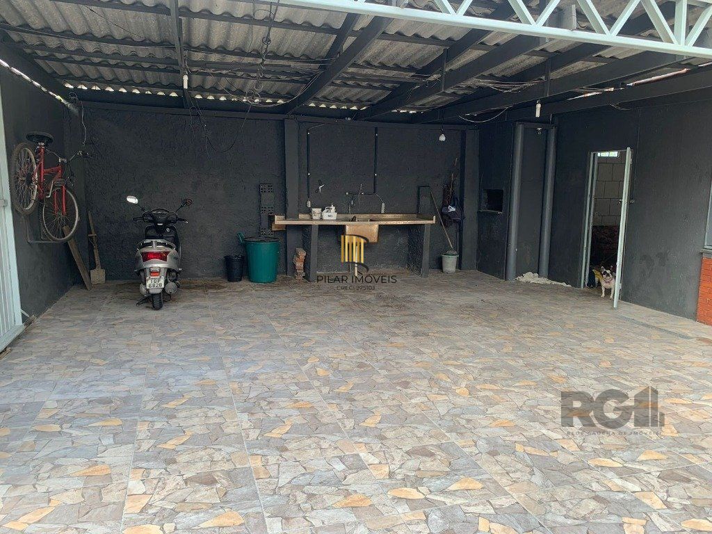 Vende-se casa 3 quartos com suíte e 3 vagas de garagem - 130m² - Jardim Itu Sabará
