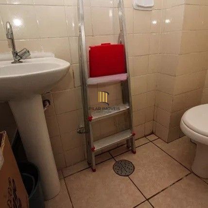 Vende-se apartamento com 2 quartos, 84 m² e 1 vaga - Menino Deus