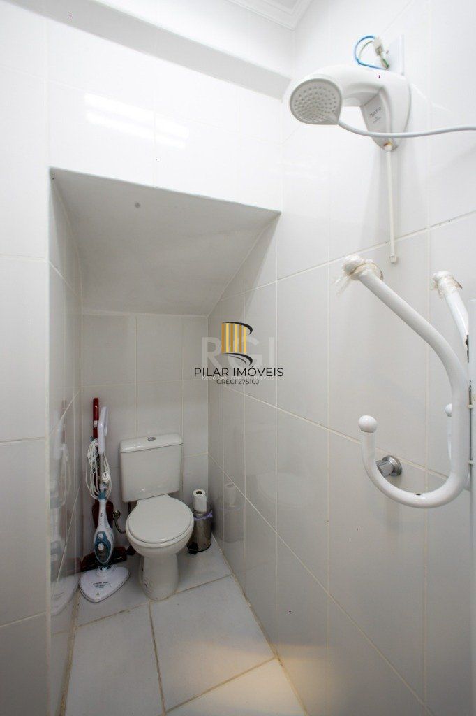 Casa Condominio para Venda - 193.67m², 3 dormitórios, sendo 1 suites, 3 vagas - Chácara das Pedras