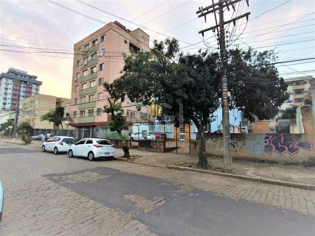 Terreno para Venda - 201.82m², 0 dormitórios, Menino Deus