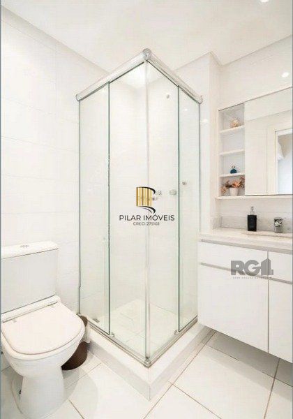 Vende-se luxuoso apartamento 3 suítes, 2 vagas a 50m da Encol - 148m² - Bela Vista