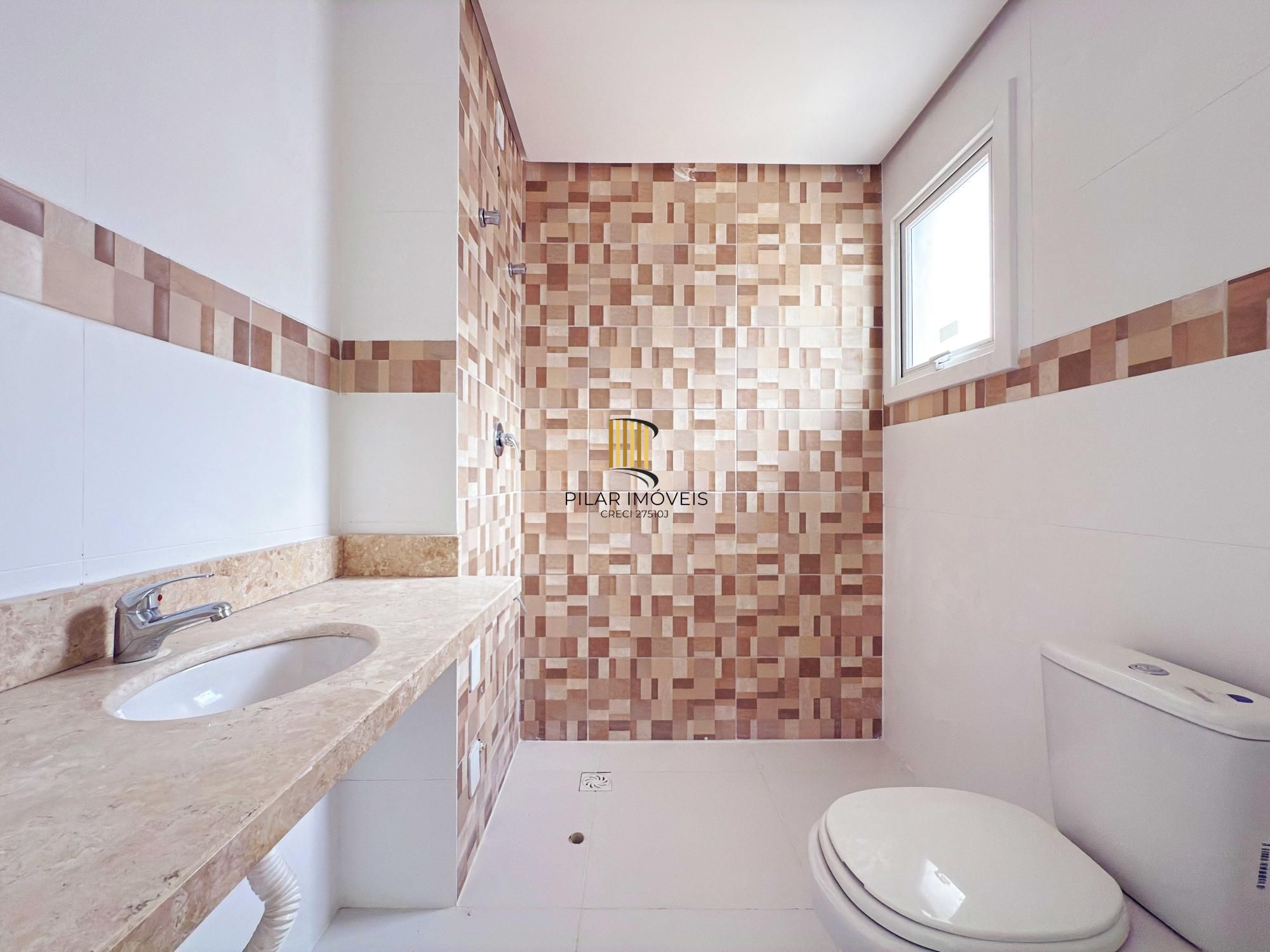 Vende-se casa em condomínio com 4 dormitórios (2 suítes), 3 vagas  – Tristeza