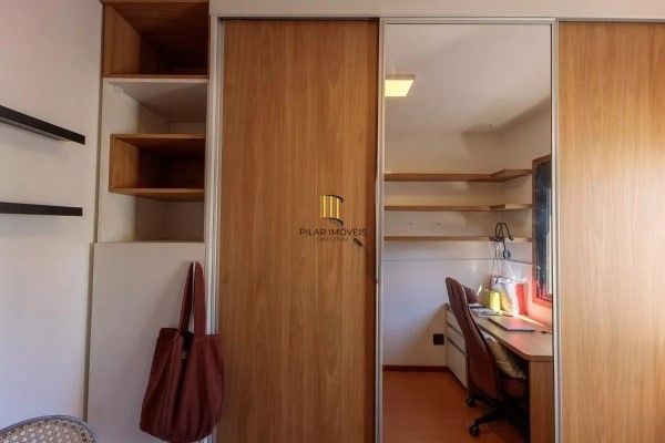 Vende-se apartamento com dois quartos(1 suíte), 73M² e 1 vaga - Rio Branco