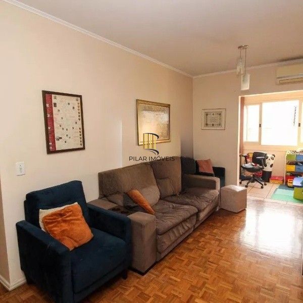 Vende-se apartamento com 2 quartos, 84 m² e 1 vaga - Menino Deus