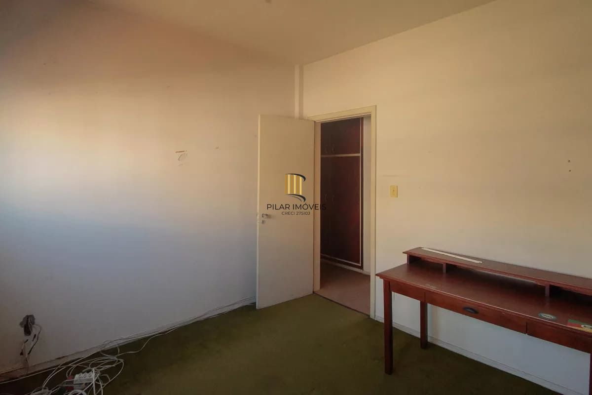Vende-se apartamento com 4 quartos (1 suíte), 204 m² e 2 vagas - Rio Branco