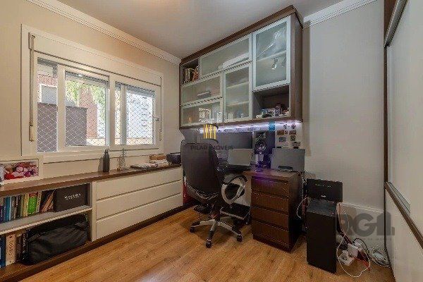 Vende-se amplo apartamento 3 dorm c/ suíte, 3 vagas, churrasqueira, lareira - 113m² - Bela Vista