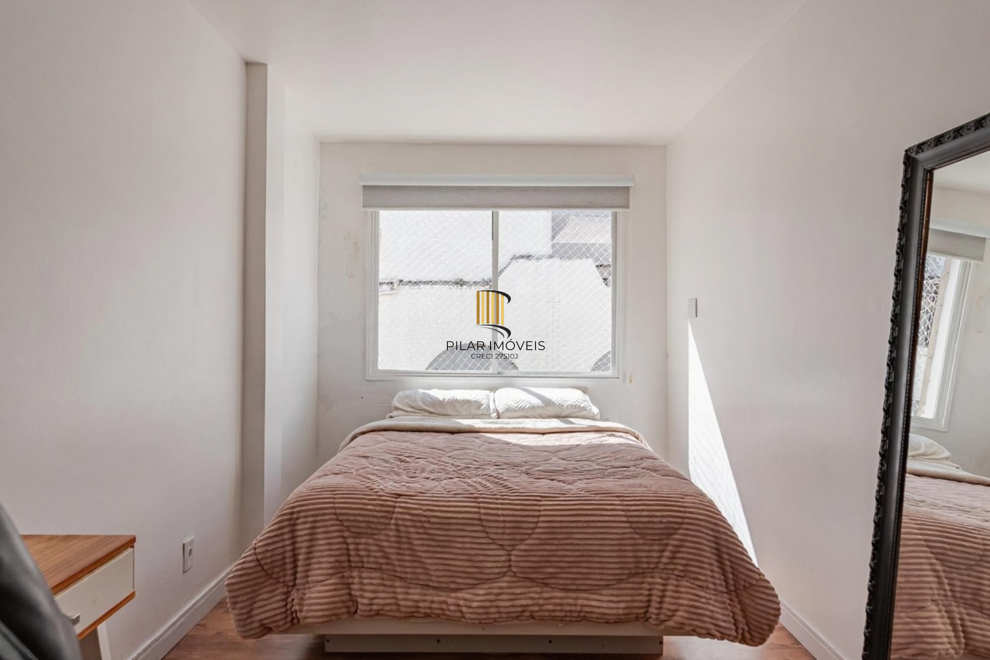 Vende-se cobertura duplex com 3 quartos (1 suíte), 117m² e 1 vaga – Menino Deus