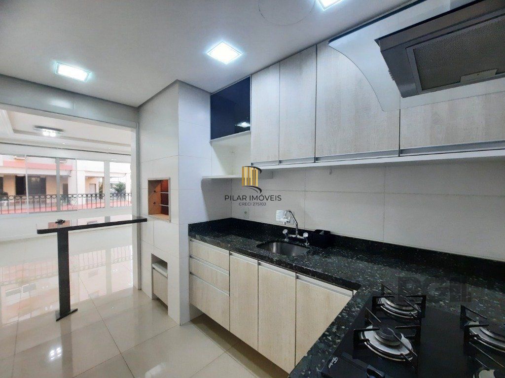 Vende-se apartamento impecável 2 quartos com suíte, 2 vagas cobertas, próximo da PUCRS - 80m² - Jardim Botânico