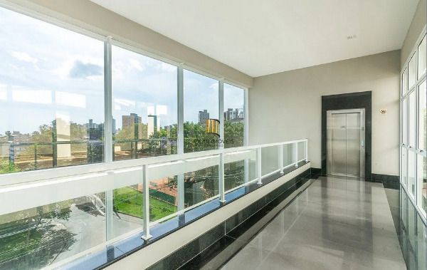Apartamento mobiliado, 3 suítes, 2 vagas – 126m² – Petrópolis