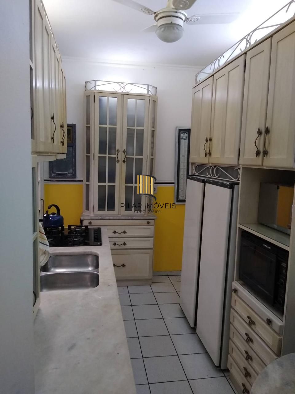 Vende-se apartamento com 3 quartos(1 suíte), 114m² e 1 vaga - Moinhos de Vento