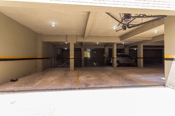 Apartamento com 4 quartos, 1 suíte e 2 vagas — 200 m² — Bela Vista