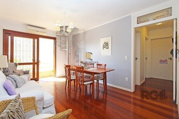 Vende-se bela cobertura 3 quartos com suíte, 2 vagas, dependencia completa em prédio com elevador - 220m² - Floresta