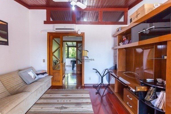 Cobertura para Venda - 100.94m², 3 dormitórios, sendo 1 suites, 2 vagas - Petrópolis
